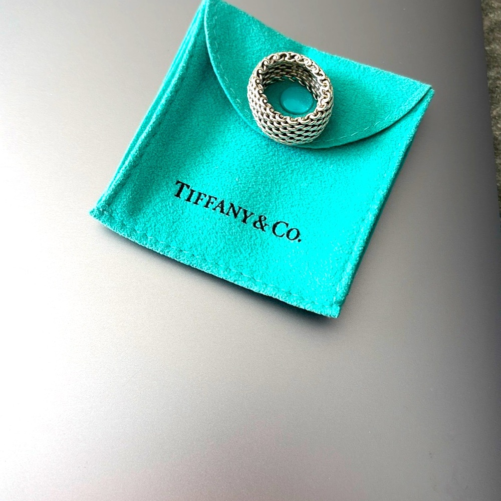 Tiffany & Co. Somerset Mesh Sterling Silver Ring with Teal Pouch included